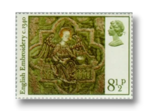 Angel with crown